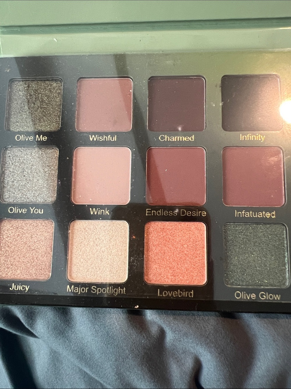 Violet Voss Olive You Eyeshadow Palette — Olive, Rose, Bronze & Plum Mix - Picture 3 of 9